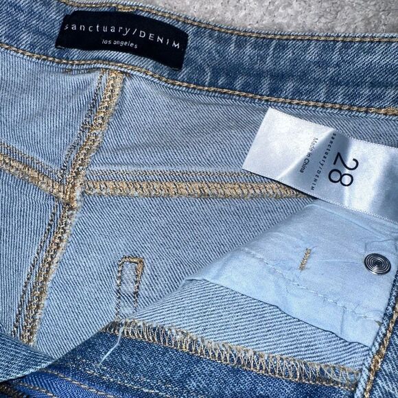 NWTs Sanctuary Sidewalk High Rise Raw Hem Distressed Denim Blue Shorts Size 28 - Picture 3 of 5